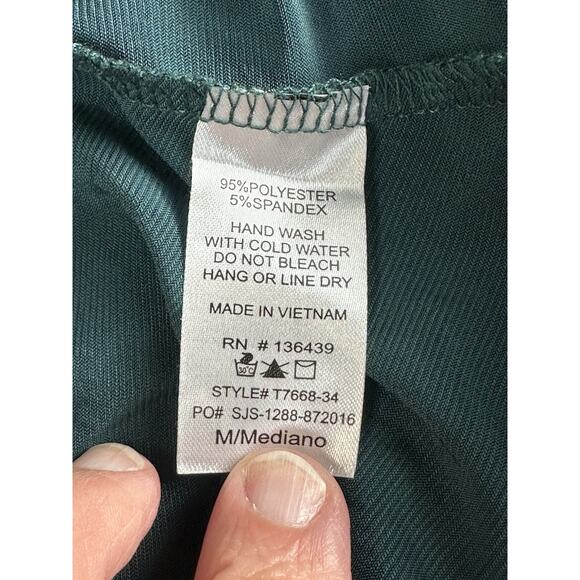 Women’s Sz M Green Long Sleeve Blouse With Gold Studded Embellishments Holiday - Picture 9 of 12